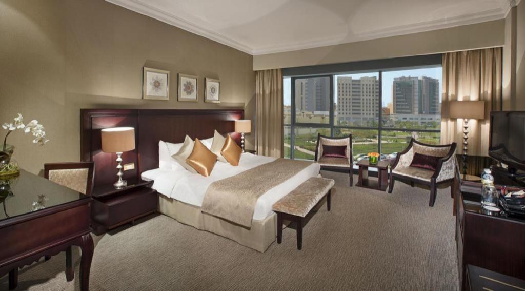 City Seasons Hotel