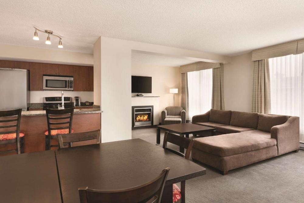 Embassy Suites by Hilton - Montreal
