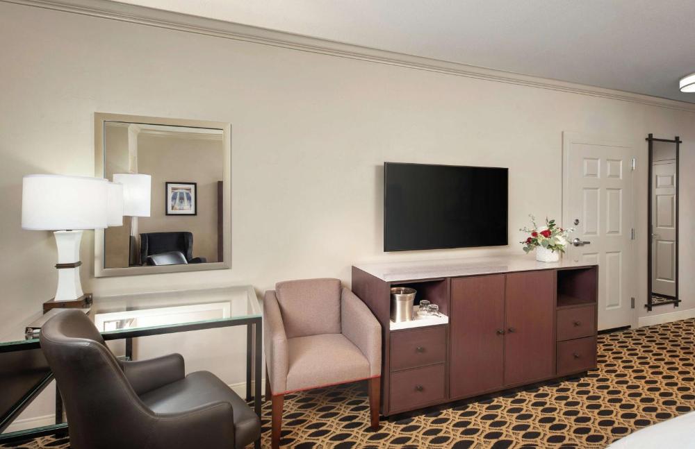 Hilton Columbia Center