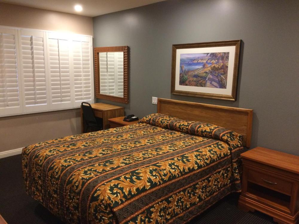 Dunes Inn Wilshire