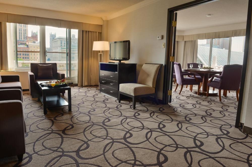 Holiday Inn Montreal Centre Ville Downtown