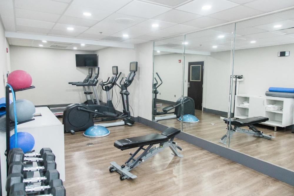 Holiday Inn Express Hotel & Suites Columbia-Fort Jackson