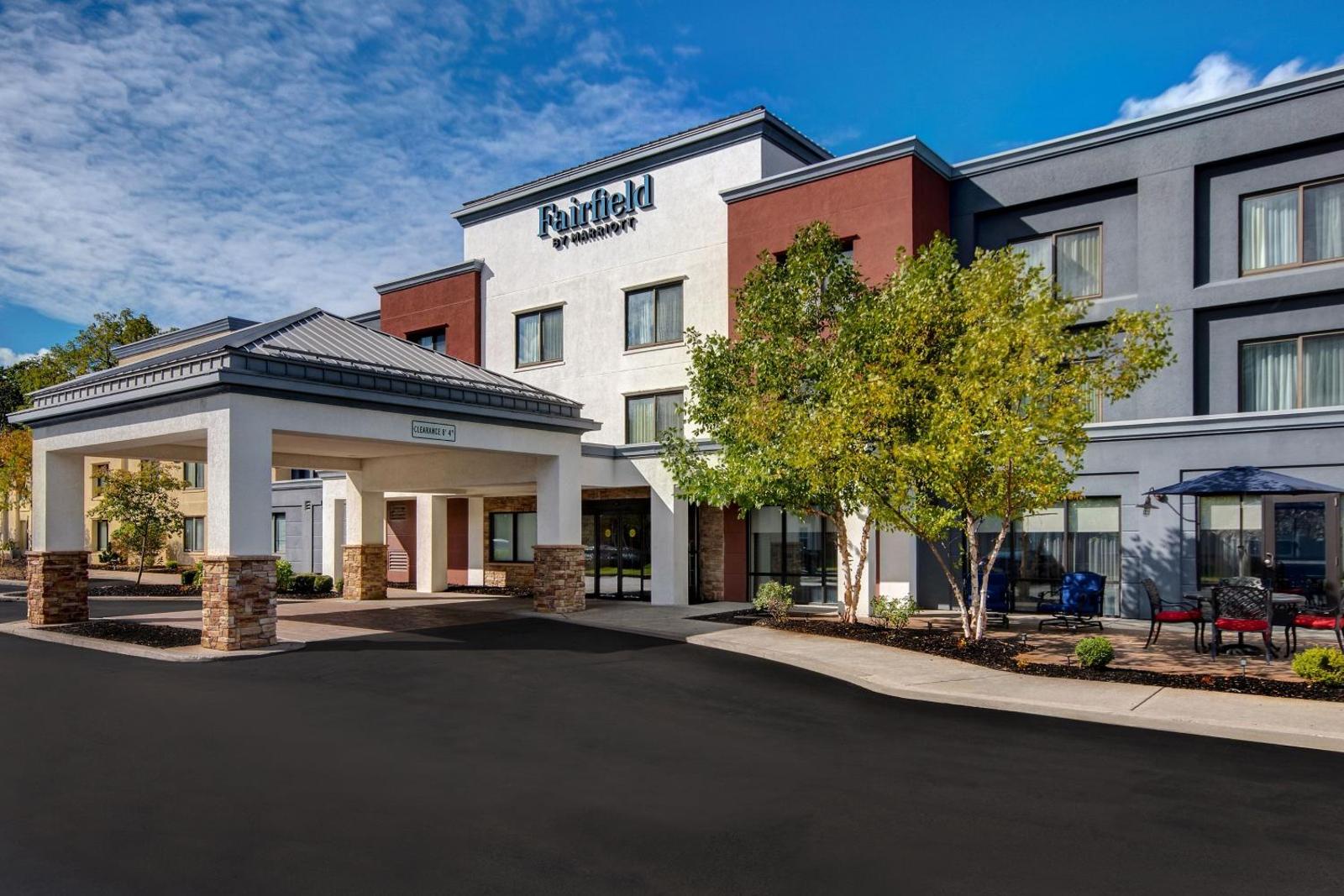 Fairfield Inn and Suites by Marriott Rochester West/Greece
