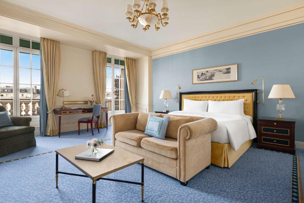 Shangri-la Hotel Paris