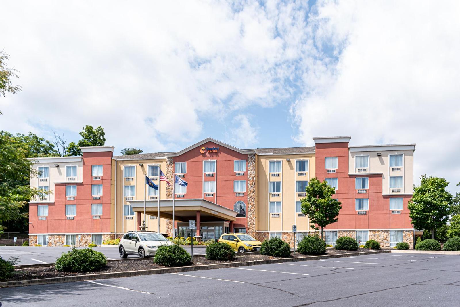 Comfort Suites Near Gettysburg Battlefield Visitor Center