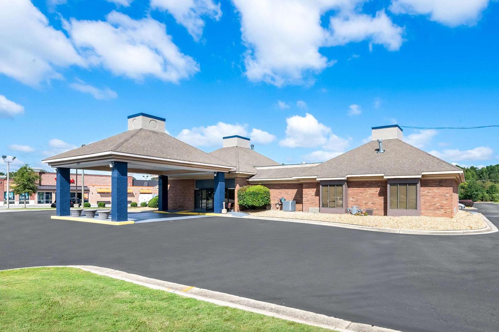SureStay Plus Hotel by Best Western Fayetteville