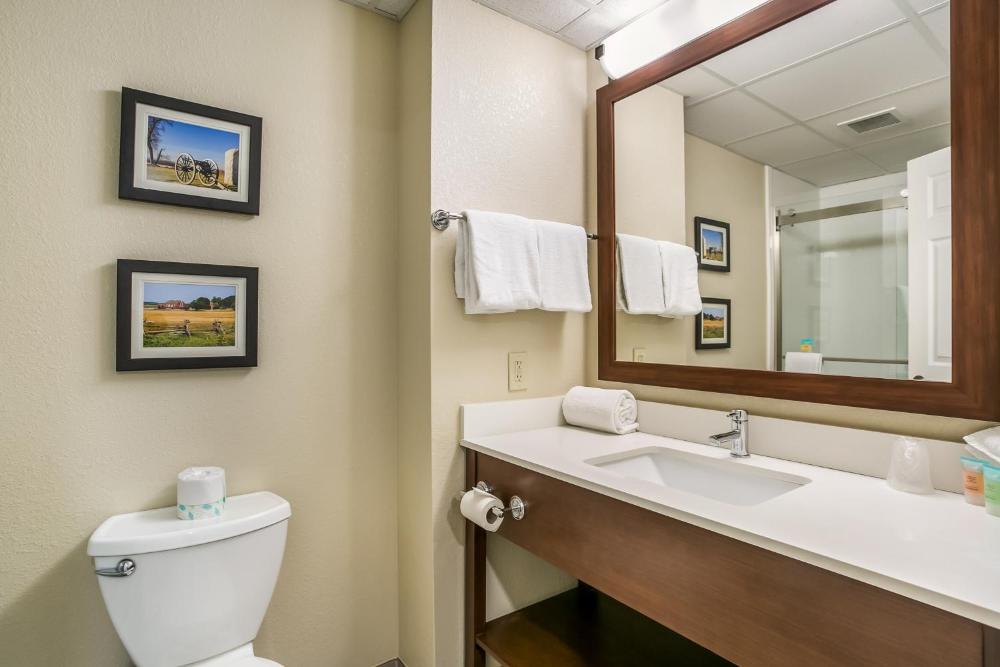 Aspire Hotel And Suites