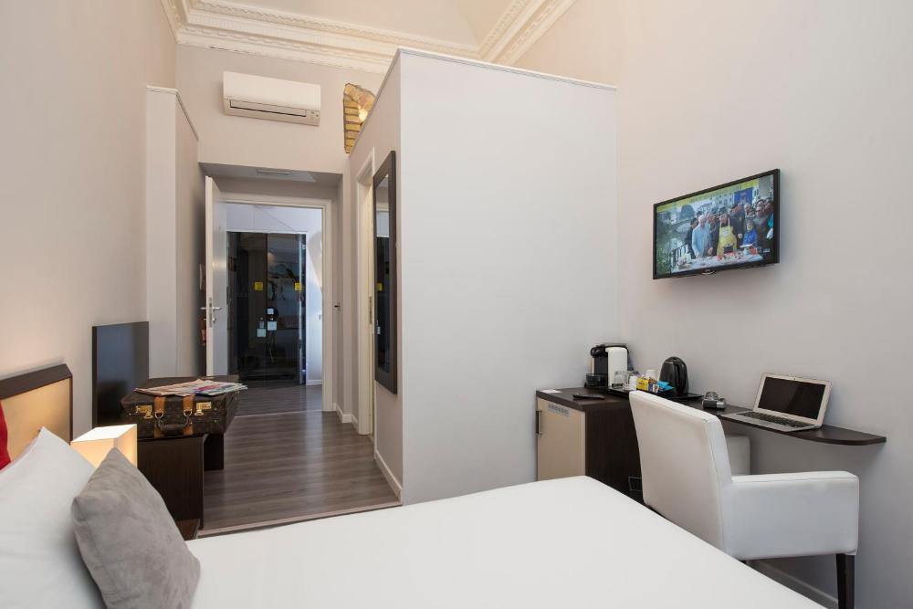 Arenula Suites