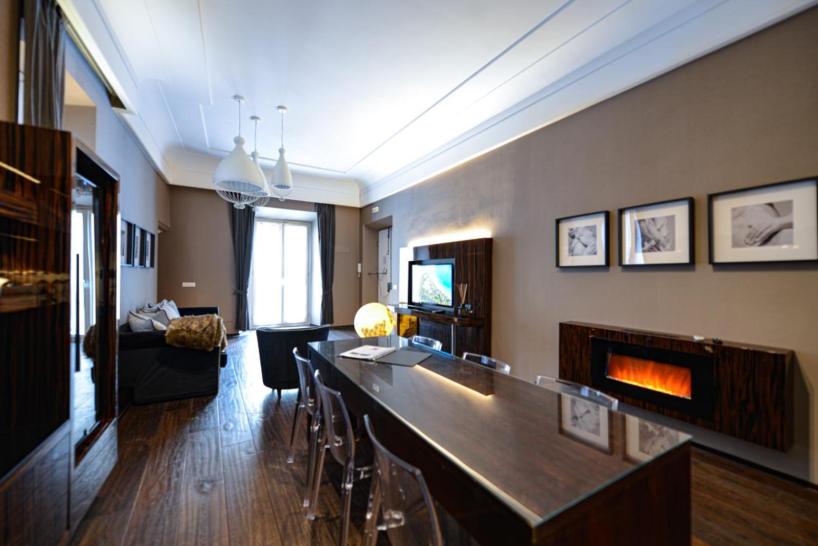 B51 - Apartments and Suites
