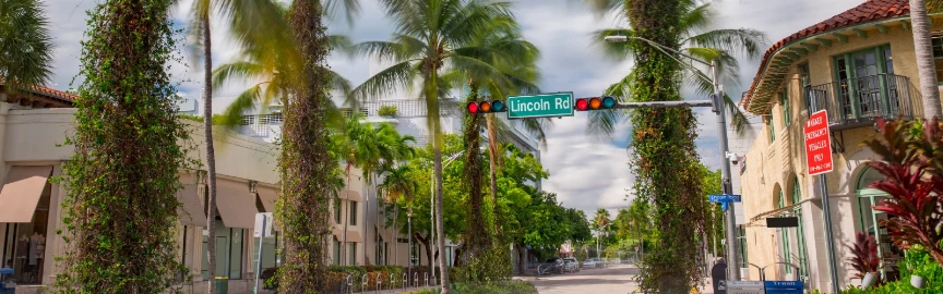 Lincoln Road Shopping: Boutiques, Bites & People Watching