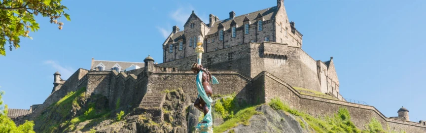 The Ultimate Guide to Hotels Near Buckingham Palace for Every Traveler