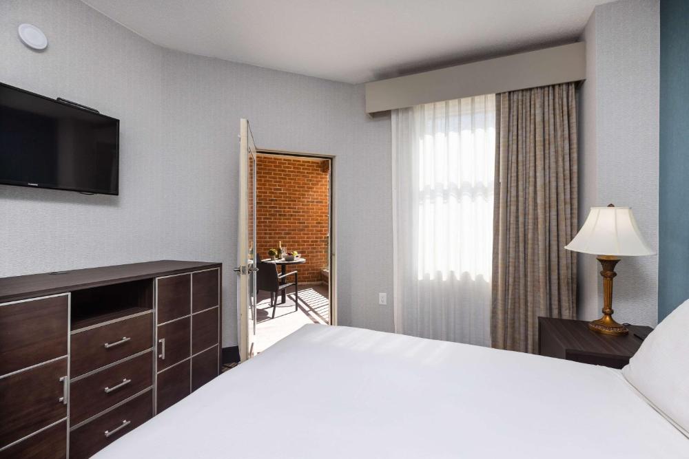 Inn at the Colonnade Baltimore - A DoubleTree by Hilton Hotel