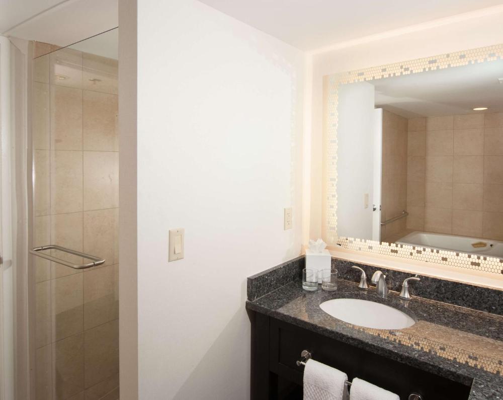 Embassy Suites Raleigh - Crabtree