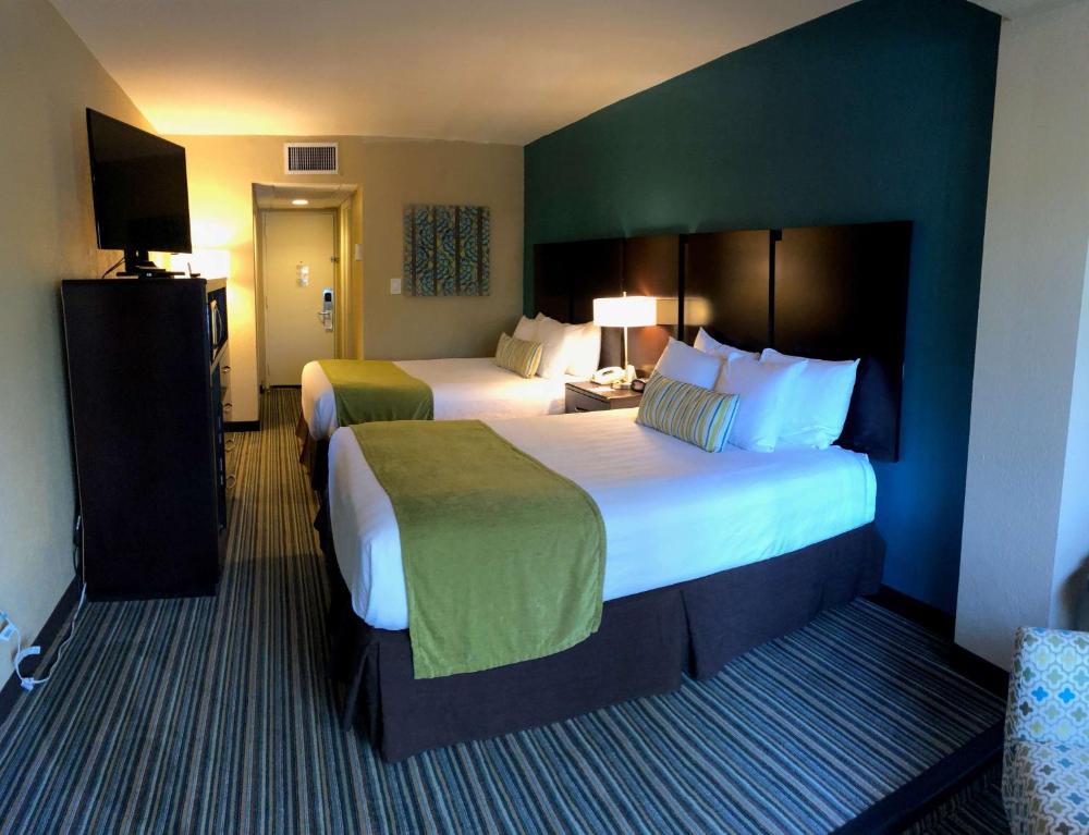 Best Western On The Bay Inn & Marina