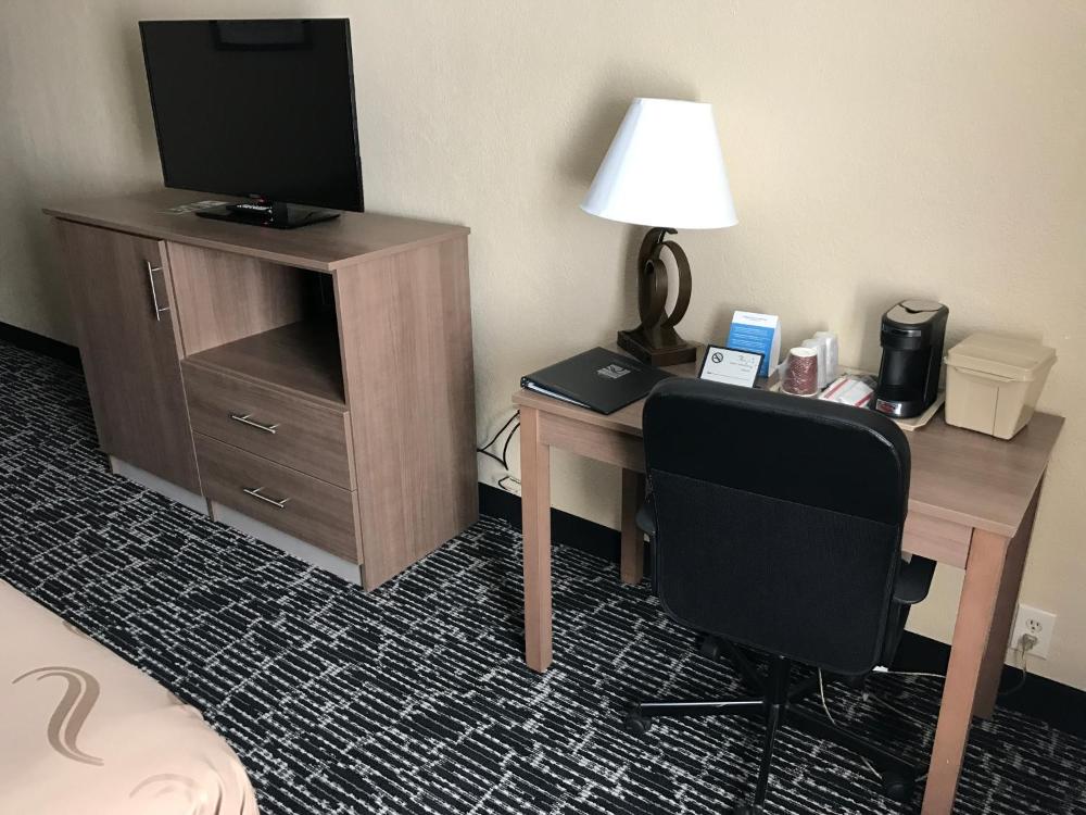 Quality inn near Pimlico Racetrack