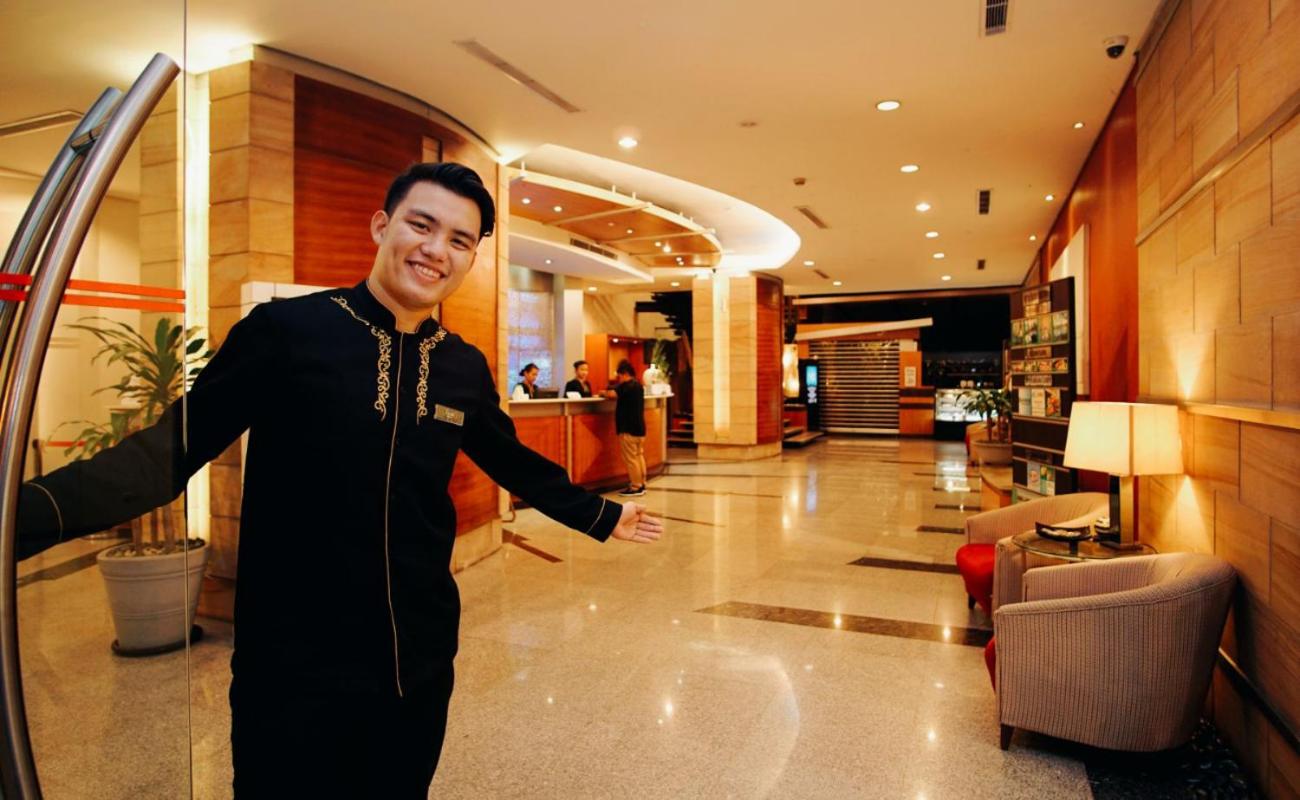 Greenhills Elan Hotel Modern