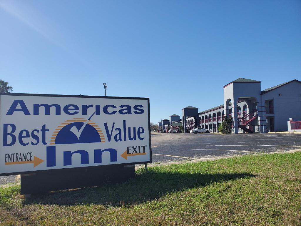 Americas Best Value Inn San Antonio - AT&T Center/Fort Sam Houston