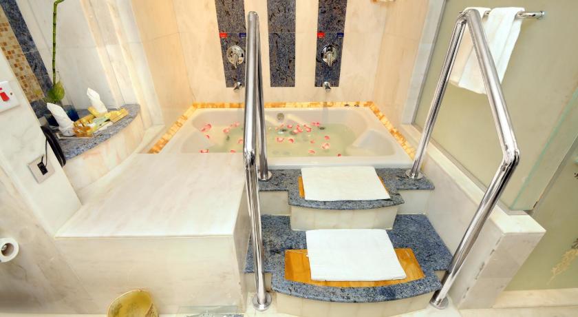 Rove Al Madinah Hotel