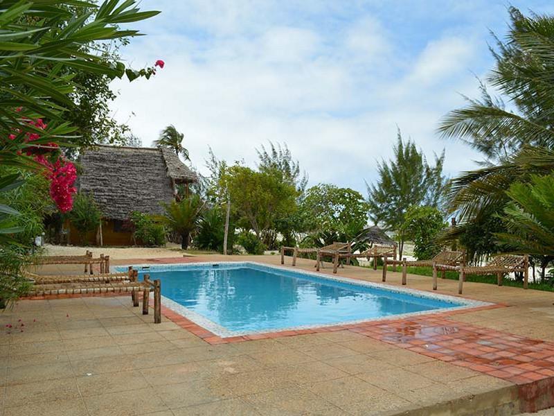 Pakachi Beach Hotel and Resort