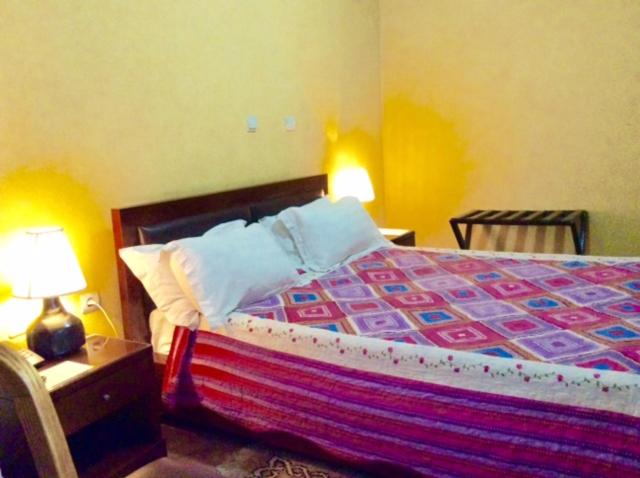 The lions den hotel