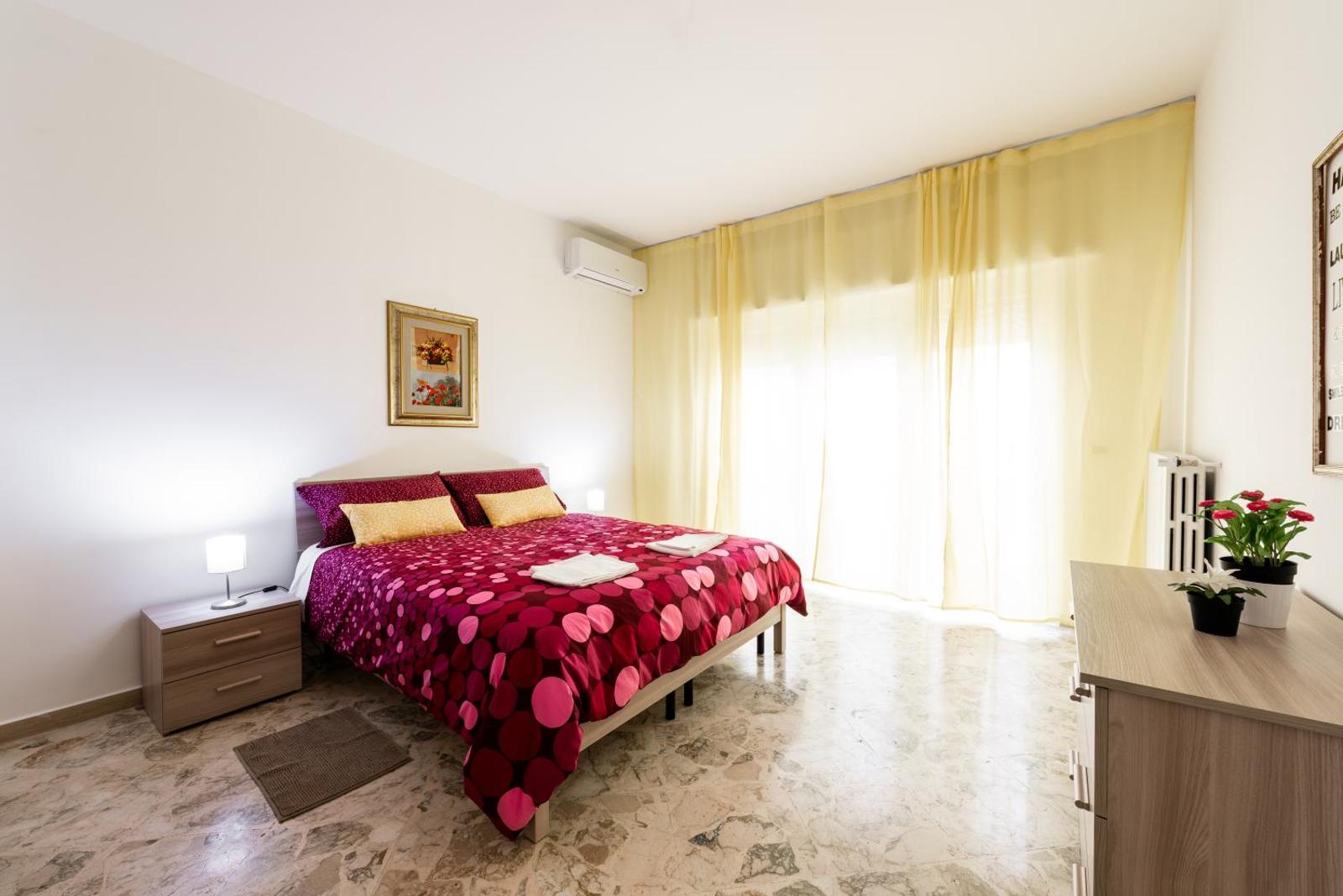 Apartment Celentano - Youtown